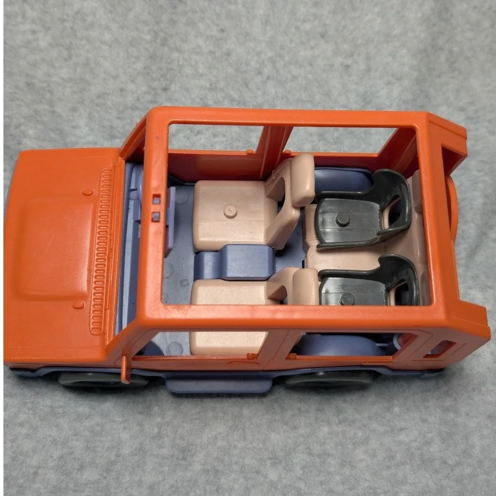 Bluey Heeler Family 4WD SUV Toy Vehicle Orange Car Collectible